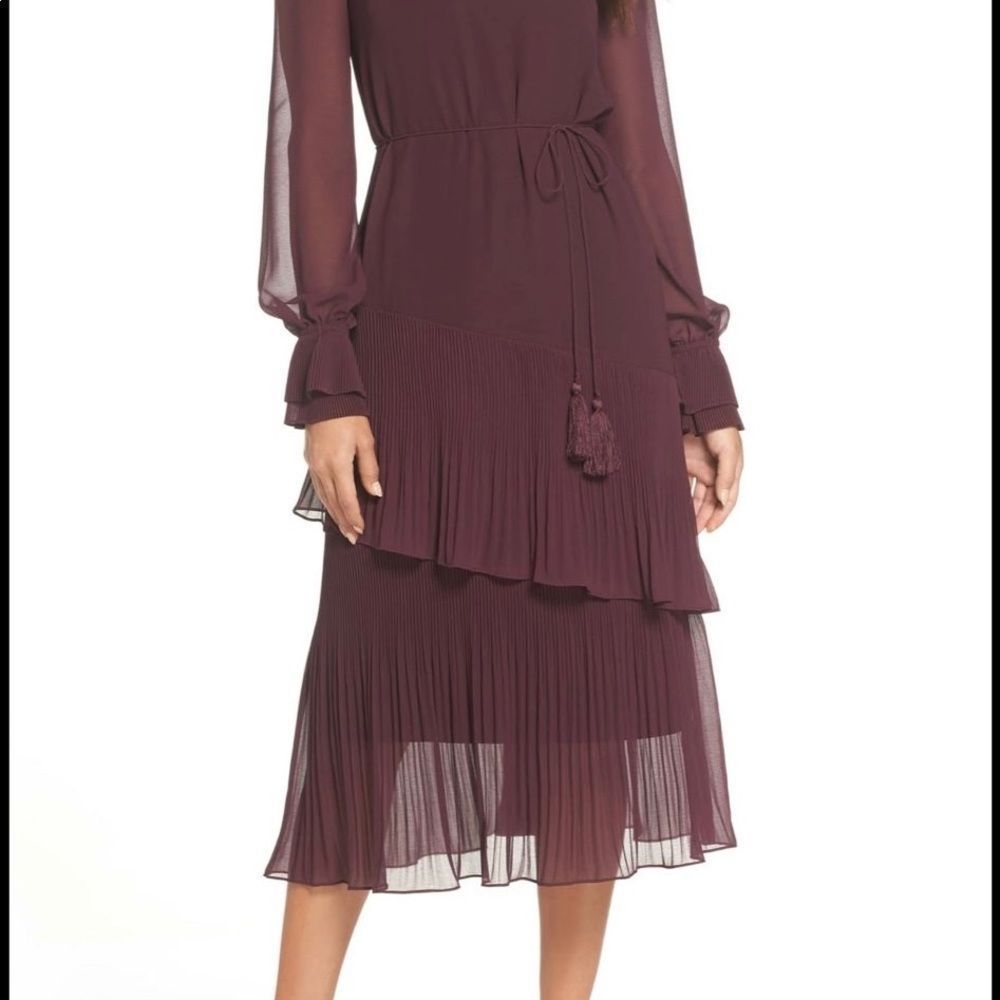 Dress   - Picture 4 of 13